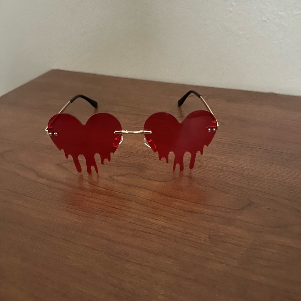 Womens heart sunglasses